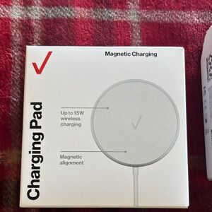 Verizon Gray Wireless Charging Pad